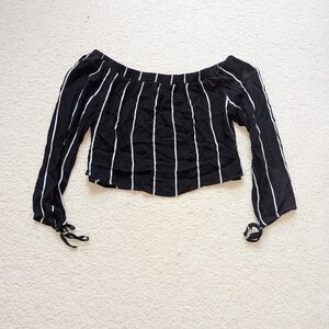 Kendall + Kylie Stripped Long Sleeve Crop Top